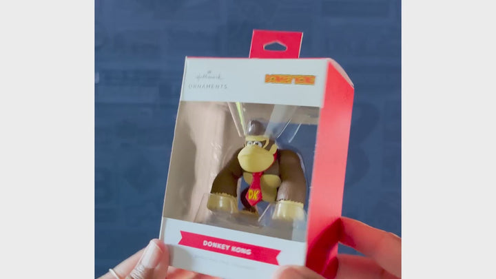 Nintendo Donkey Kong Ornament Unboxing Video