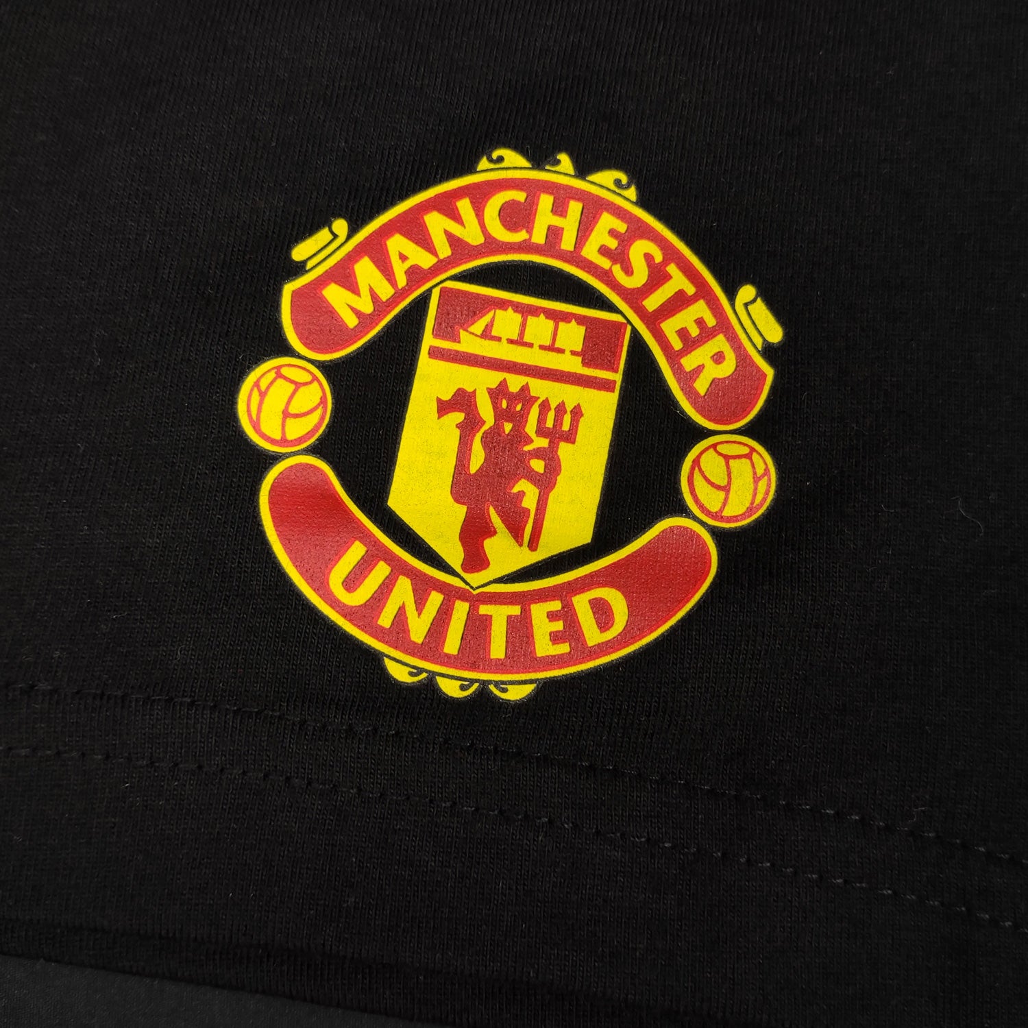 Kids Manchester United Short Pyjamas Official Set Shorts crest
